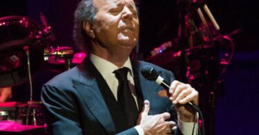 Best Of Julio Iglesias 2023 Mix - Top 10 Best Songs DJ Mix Mixtape